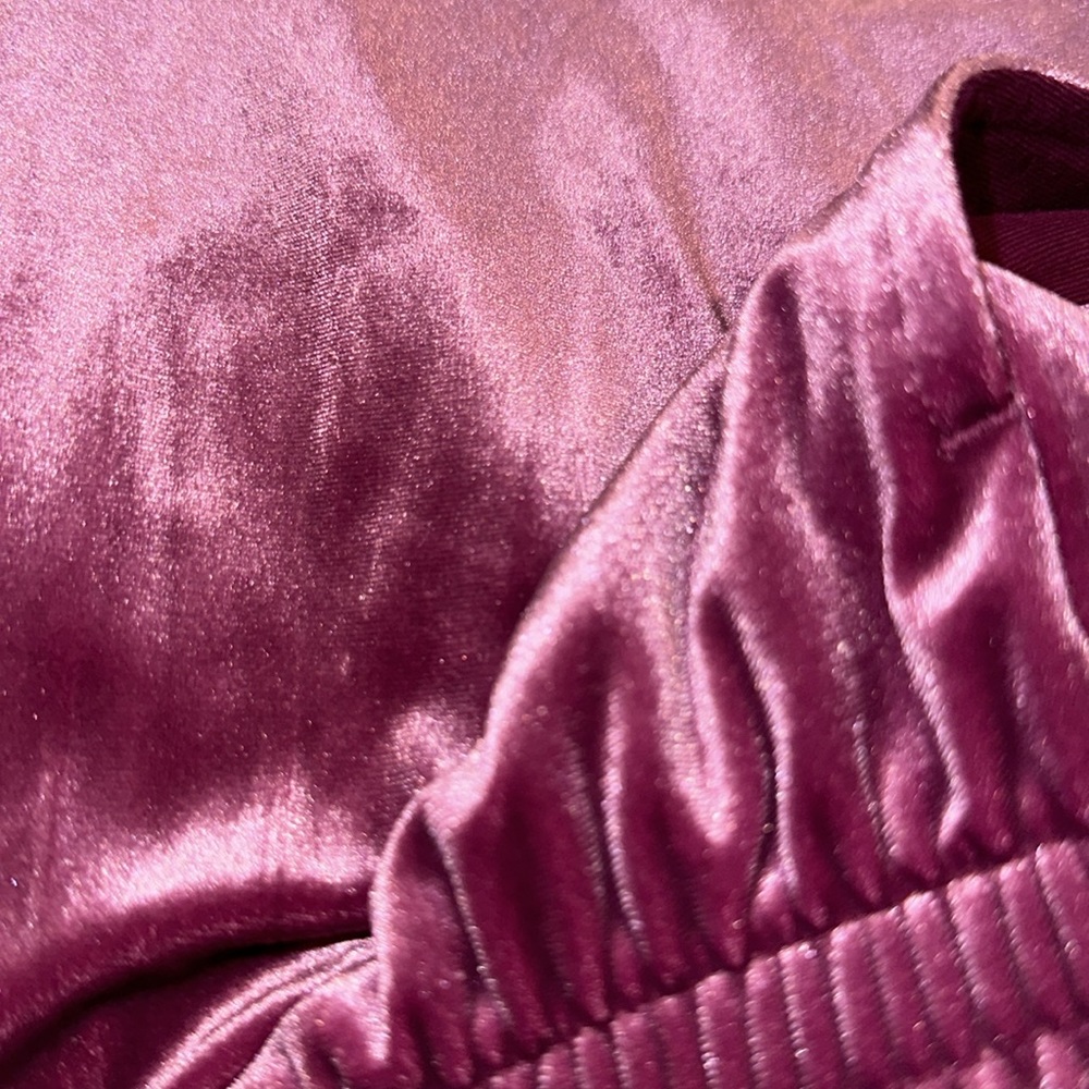 New PINK
VELOUR SHINE LOGO WIDE-LEG PANTS - Picture 4 of 5